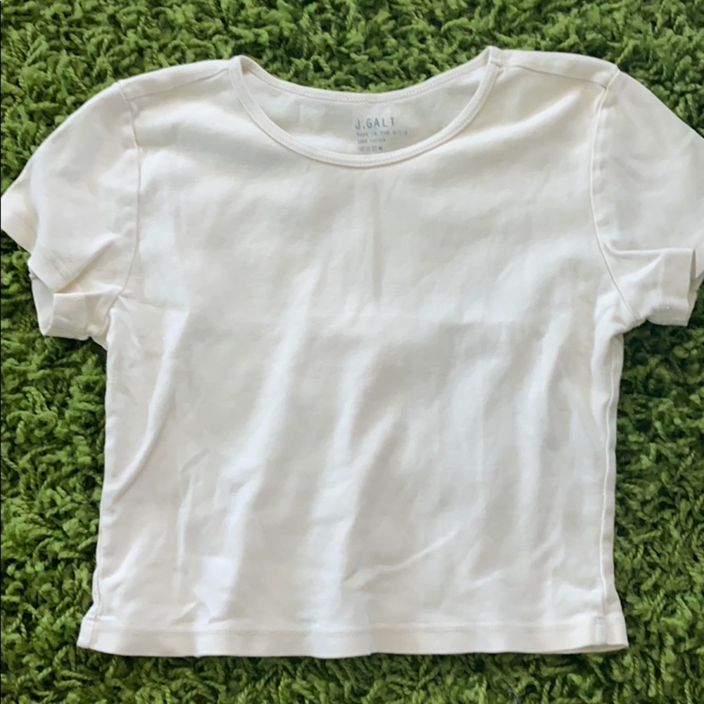 pale yellow brandy top